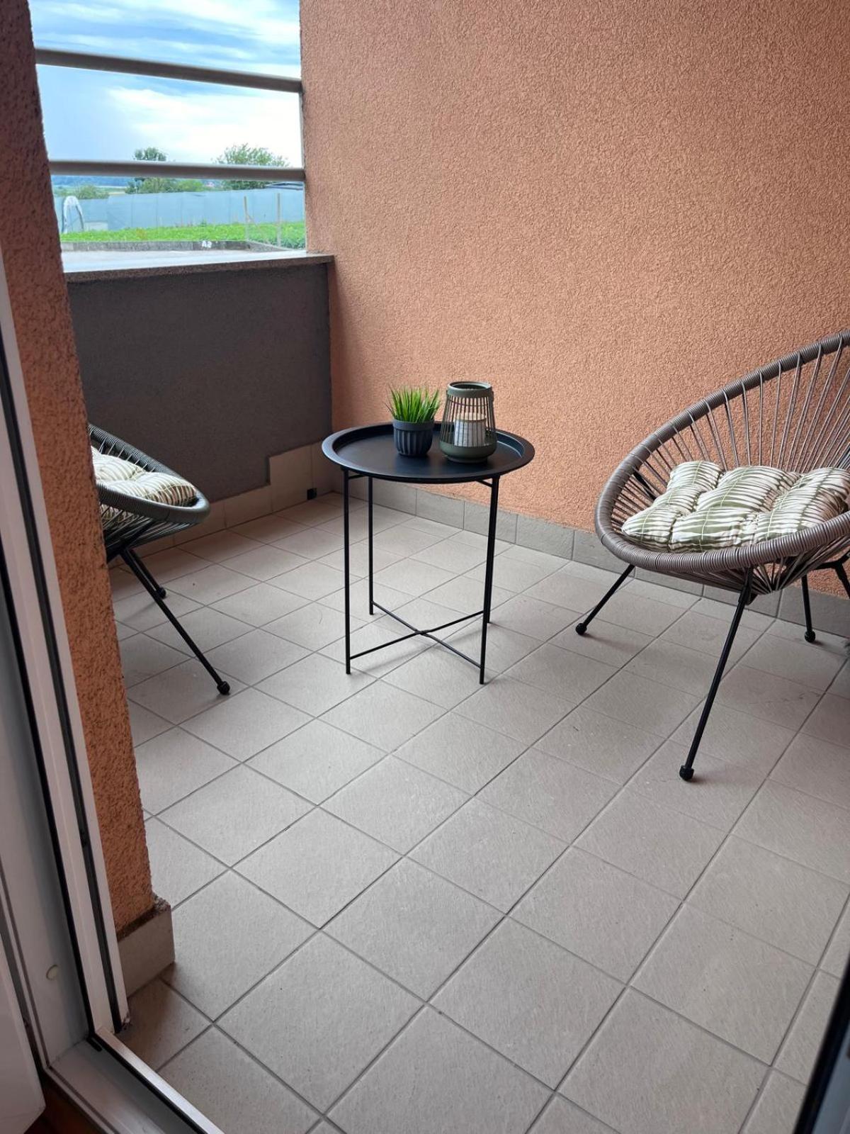 Studio Apartman - Sweet&Little Vrbovec Eksteriør billede